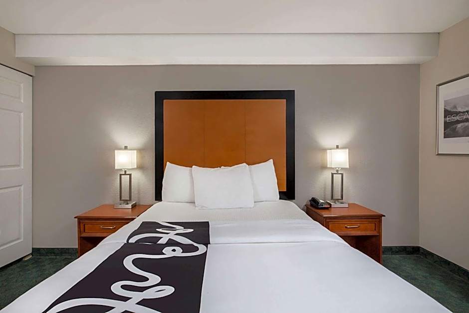 La Quinta Inn & Suites by Wyndham Everett