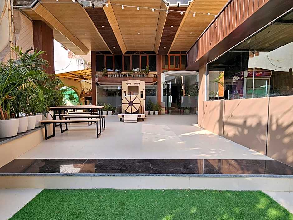 Hotel Padmini International