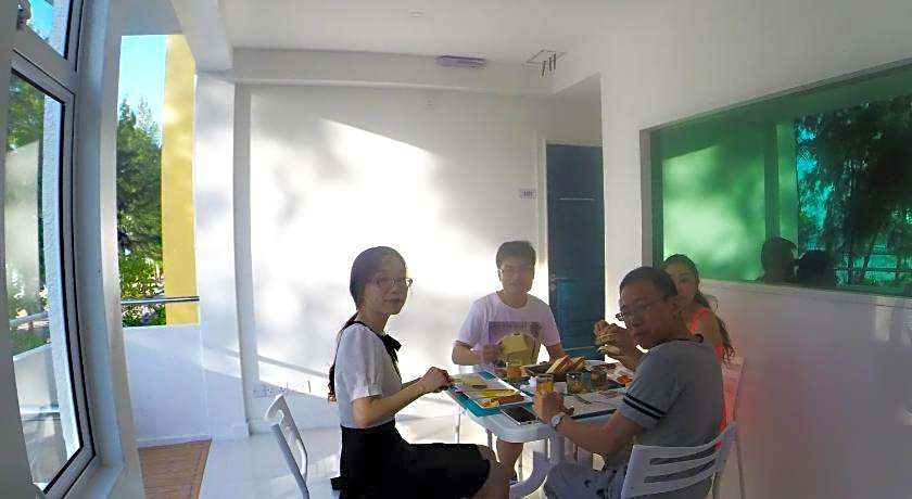 Planktons Beach Hotel