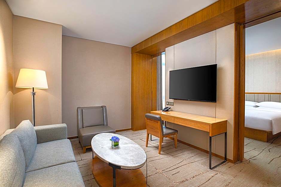 Four Points by Sheraton Shanghai, Kangqiao