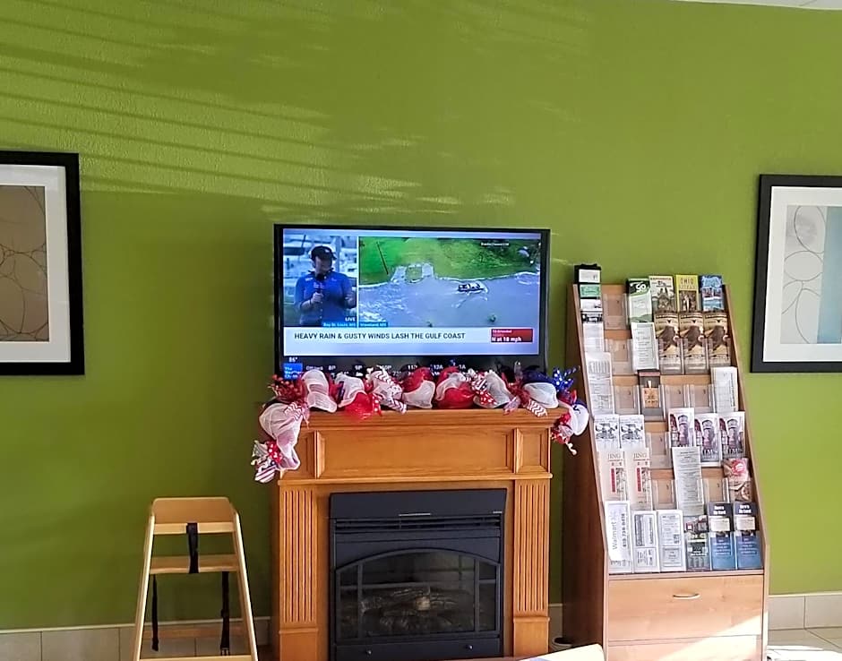 Microtel Inn & Suites By Wyndham Delphos