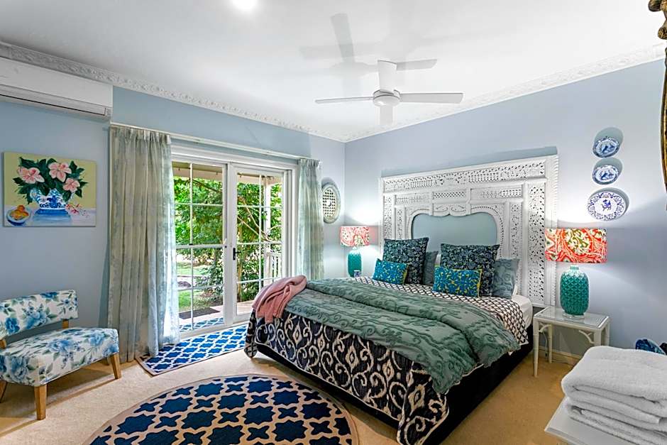 Noosa Valley Manor B&B