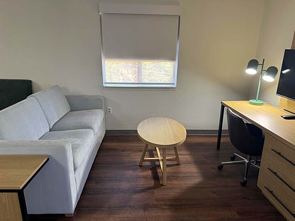 Sonesta Simply Suites Memphis