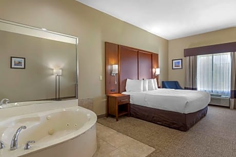 Suite-1 King Bed  Non-Smoking, Two Person Whirlpool, Microwave And Refrigerator, Full Breakfast