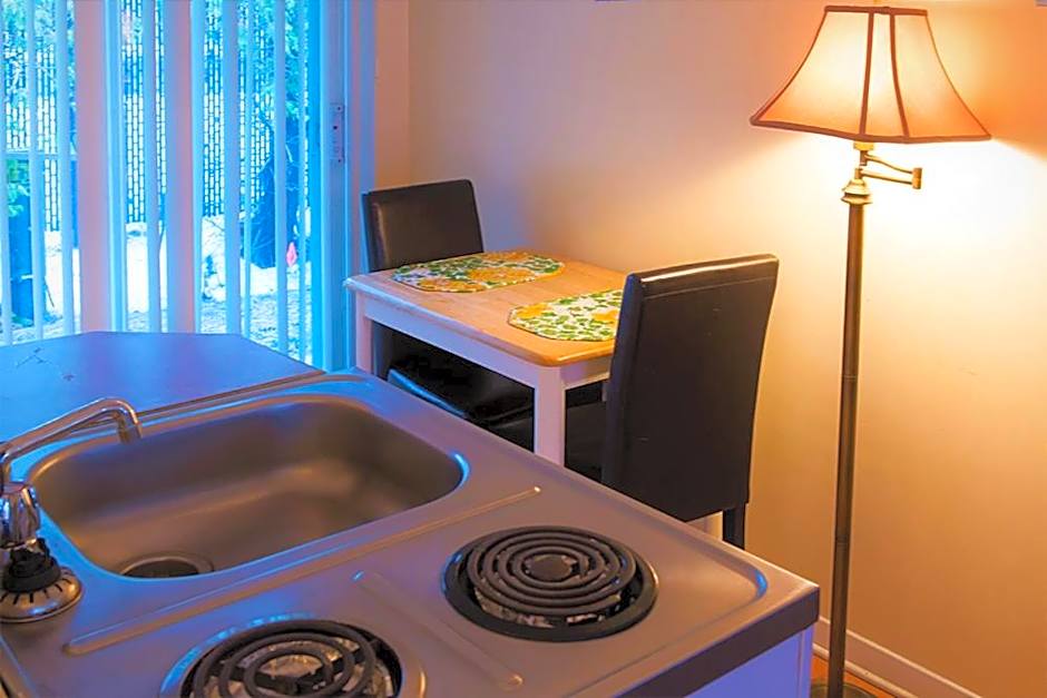 Chalet Beaconsfield Motel