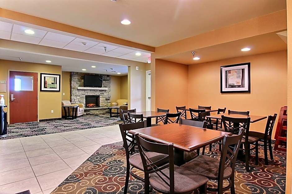 AmeriVu inn and Suites - Crookston