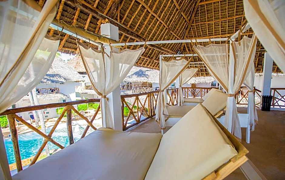 AHG Dream's Bay Beach Hotel - Adults Only