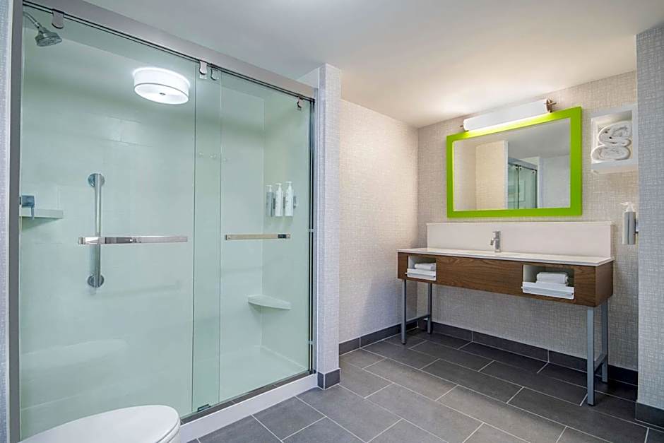 Hampton Inn By Hilton East Aurora