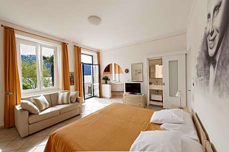 Junior Suite with Balcony