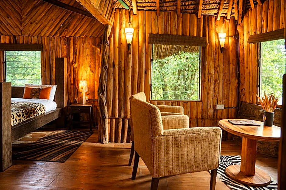 Exploreans Mara River Camp
