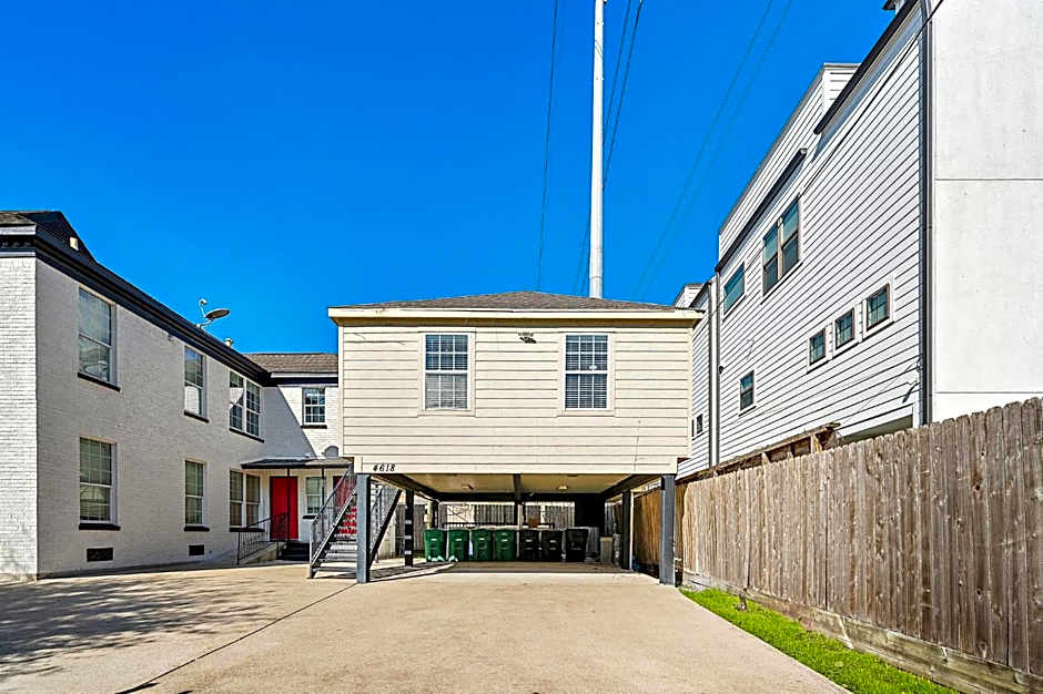 The Carriage House Retreat