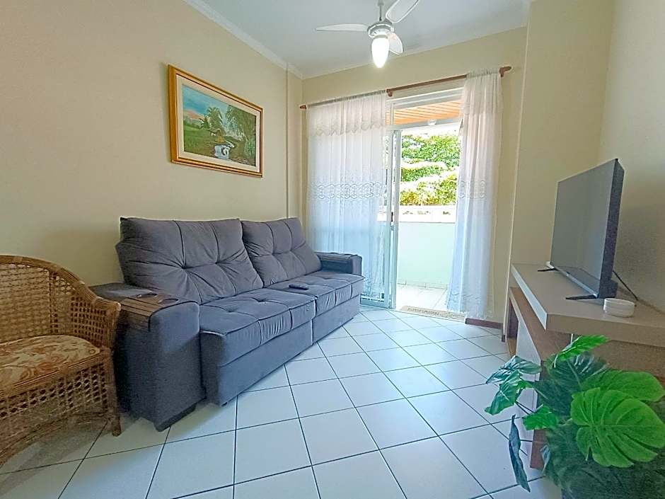 300m do mar no centrinho dos Ingleses - ISL103