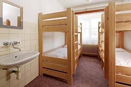 Economy Quadruple Room with Shared Bathroom