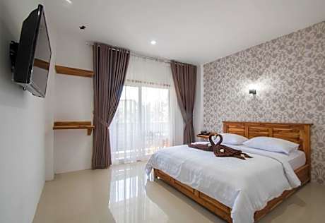 Superior Deluxe Double or Twin Room