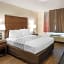 Downtown Hollywood Gardens Inn & Suites