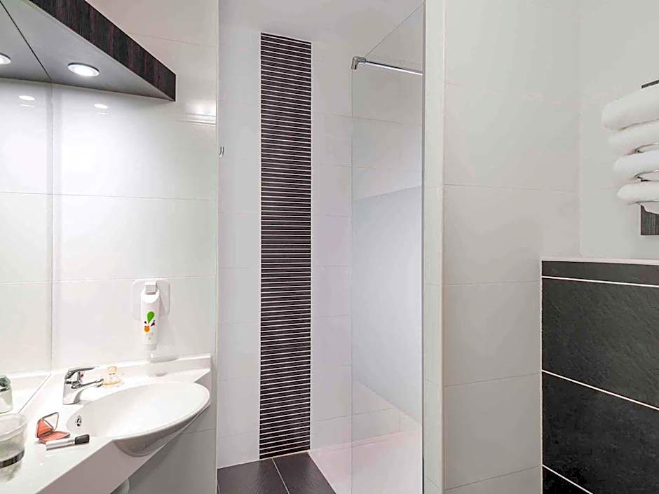 ibis Styles Rouen Val De Reuil