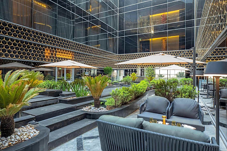 AlRayyan Hotel Doha - Curio a collection by Hilton