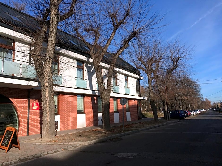 CVSE Clubház és Panzió