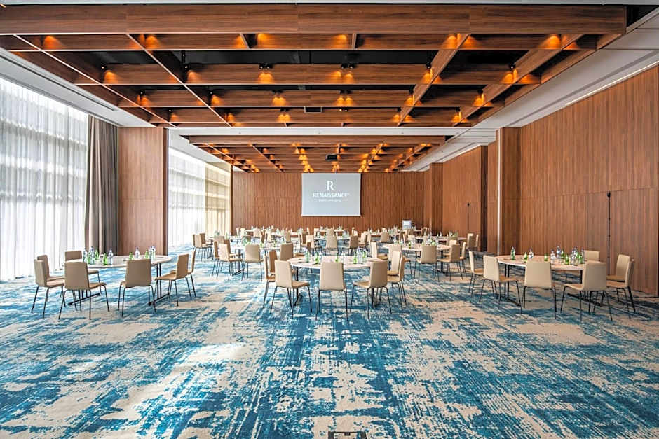 Renaissance Porto Lapa Hotel