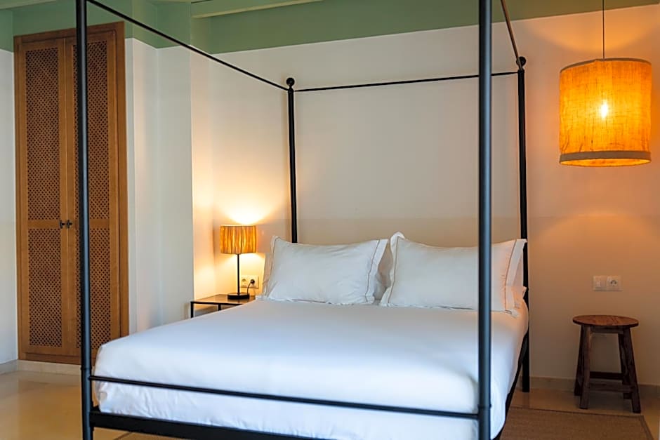 Rooms by JovA