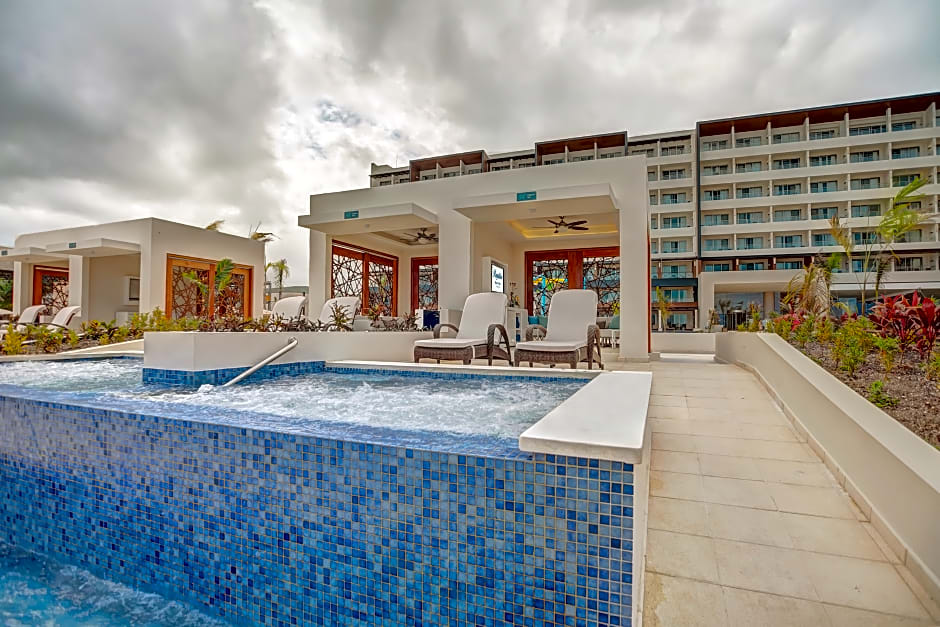 Royalton Blue Waters Autograph All-Inclusive Resor