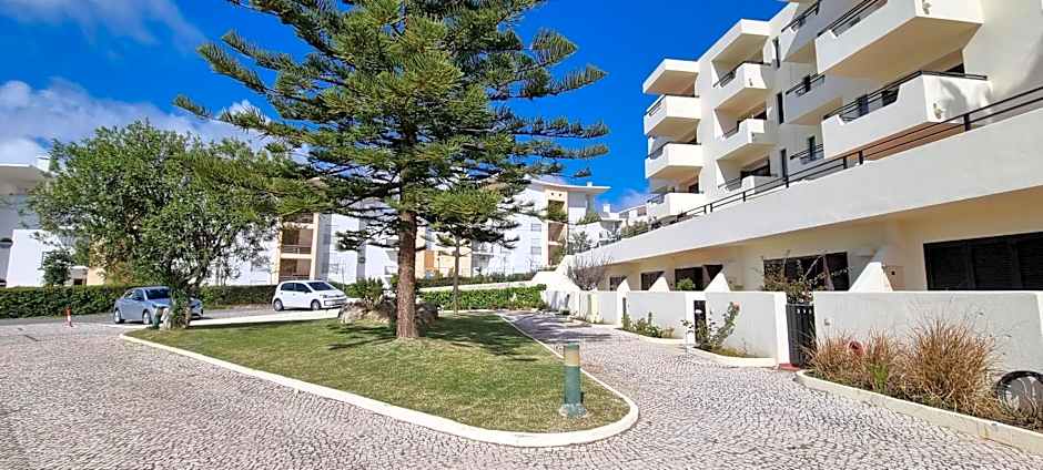 Albufeira Jardim by Umbral