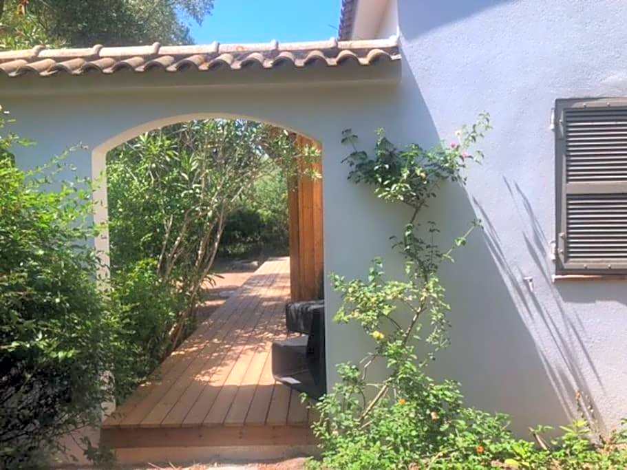 Villa à Cala-Rossa,Porto-Vecchio proche des plages