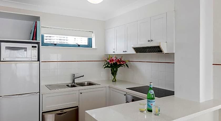 Oaks Gold Coast Calypso Plaza Suites