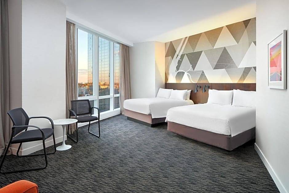 Courtyard by Marriott Long Island City/New York Manhattan View