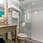 Dolphin Sands Clearwater Beach, an Ascend Collection Hotel