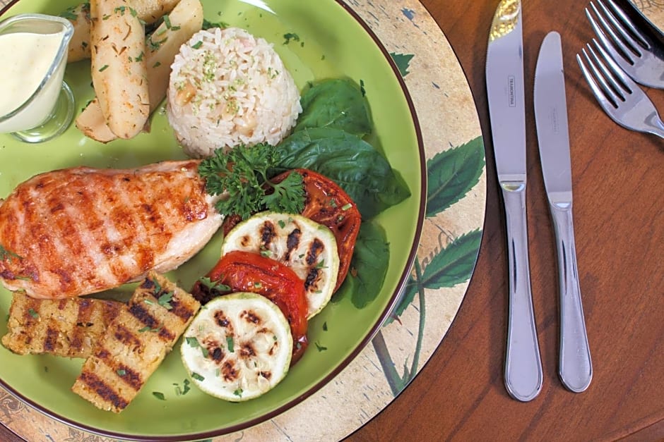 De la Trinidad Hotel