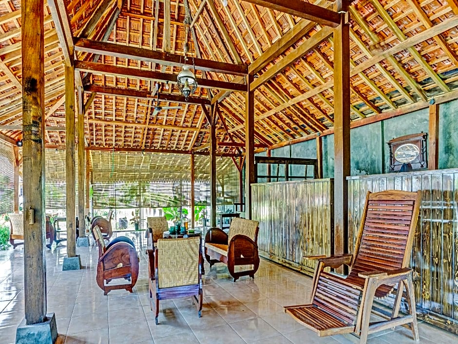 SPOT ON 90742 Kinanthy Garden Syariah