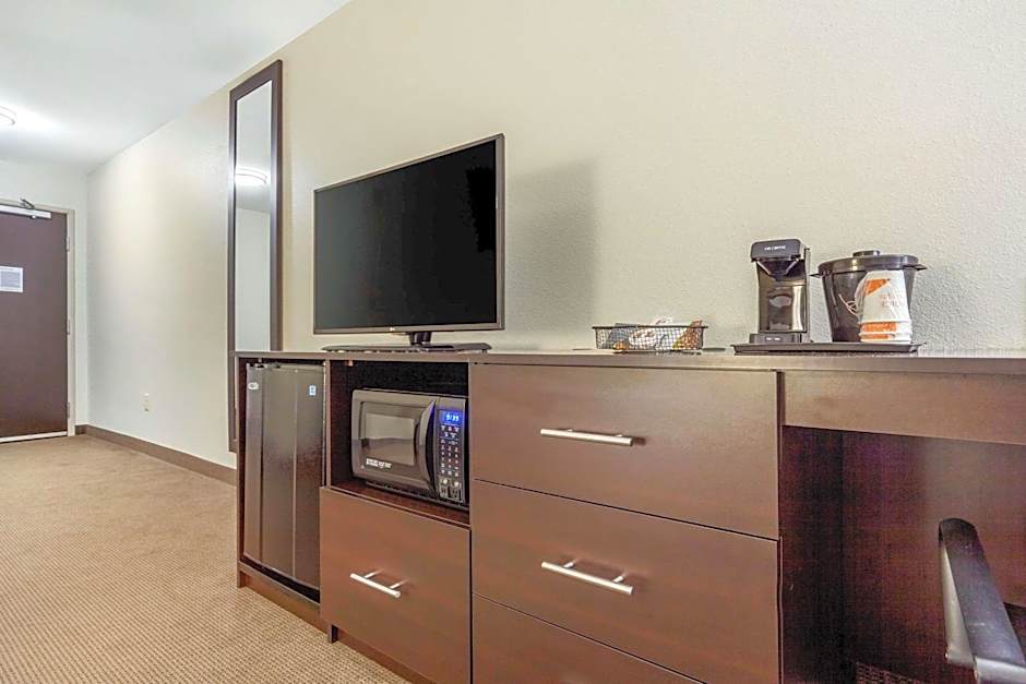 Sleep Inn & Suites Lincoln University Area