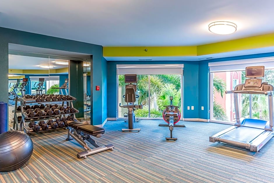 Holiday Inn Express Hotel & Suites Bradenton West