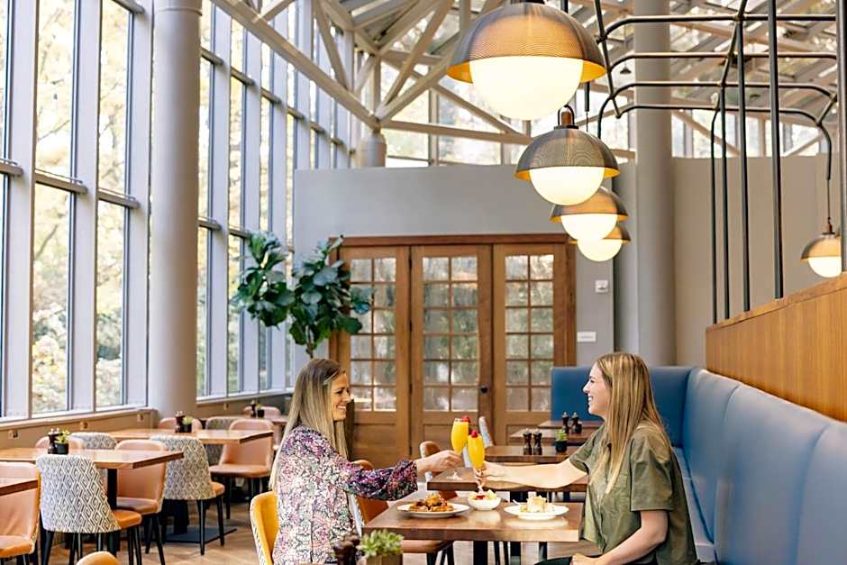 Crowne Plaza Atlanta Perimeter at Ravinia By IHG