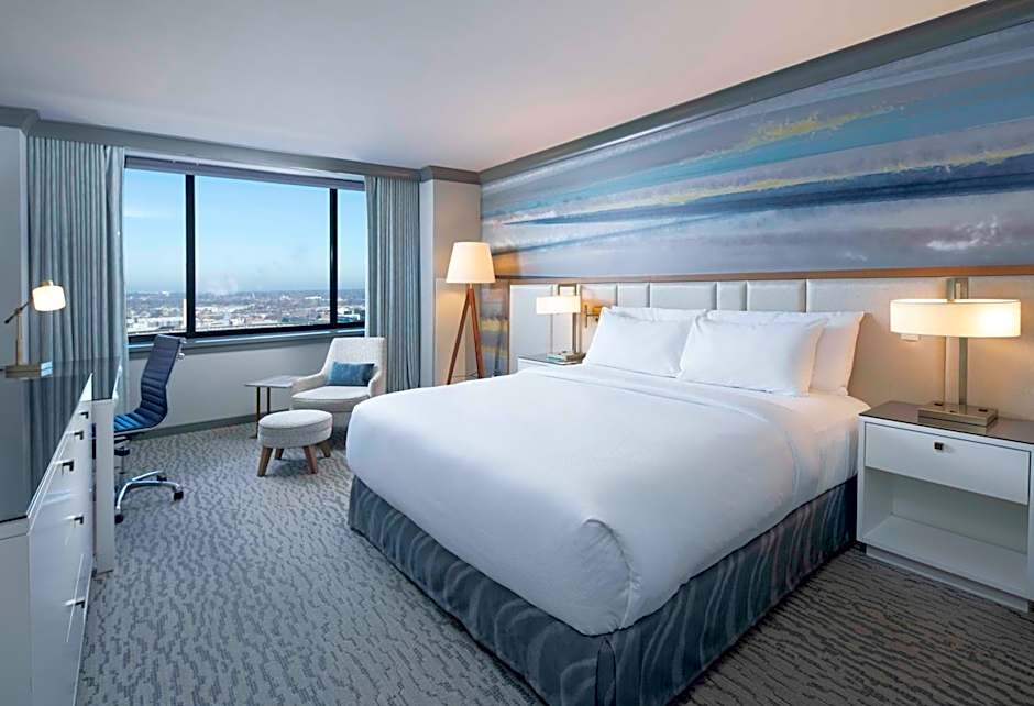 The Lofton Hotel Minneapolis, Tapestry Collection by Hilton