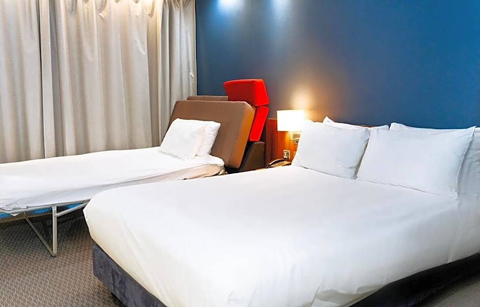 Holiday Inn Express Harlow By IHG