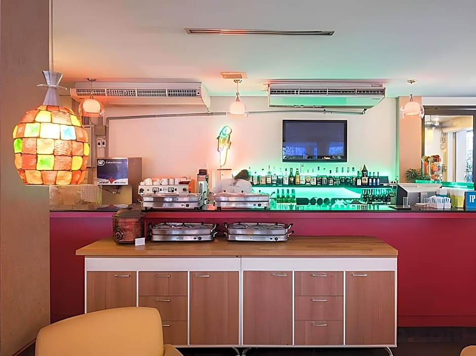 Admiral Suites Bangkok by Compass Hospitality