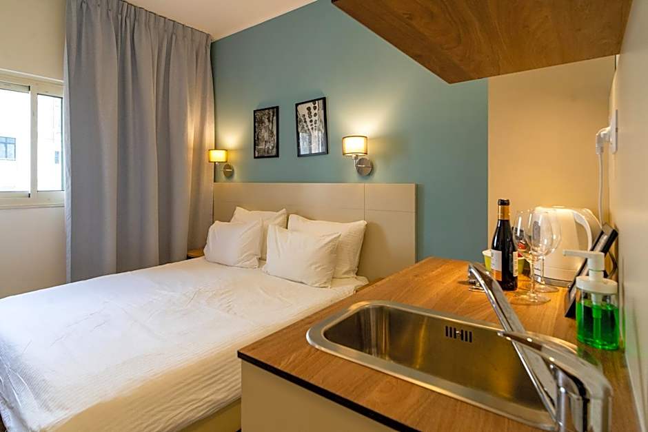 Shlomtzi Hotel