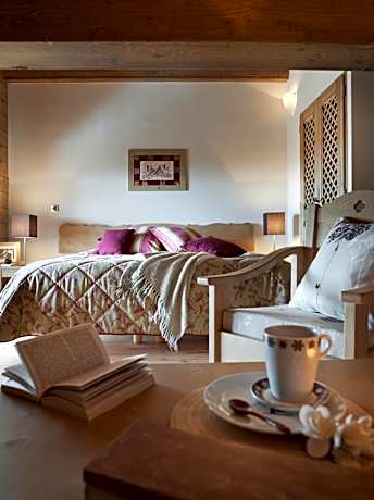 Three-Bedroom Apartment (8 Adults) with Spa Access