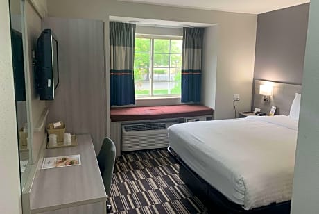 2 Queen Beds Smoking Room With Free