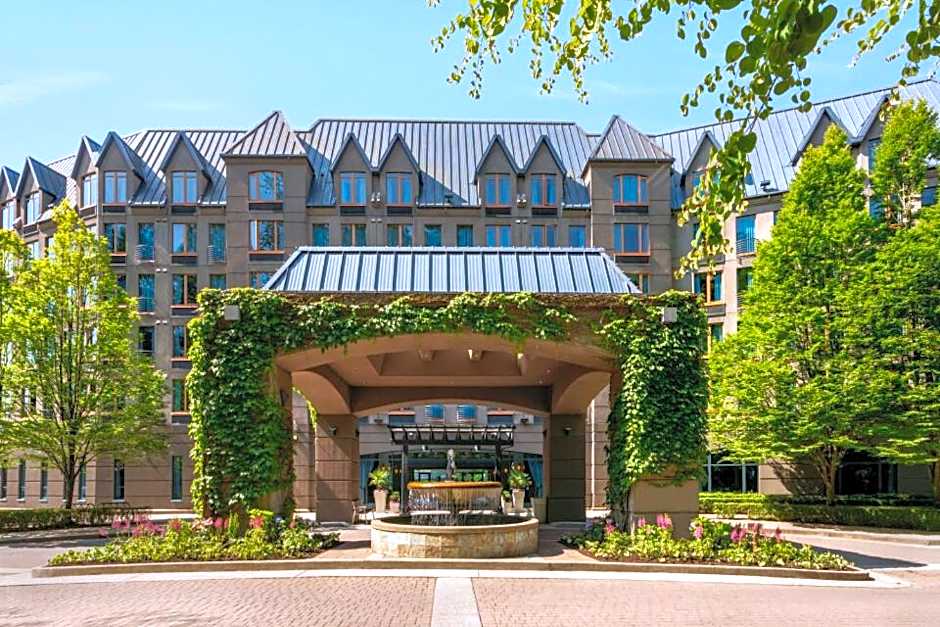 DoubleTree by Hilton North Vancouver