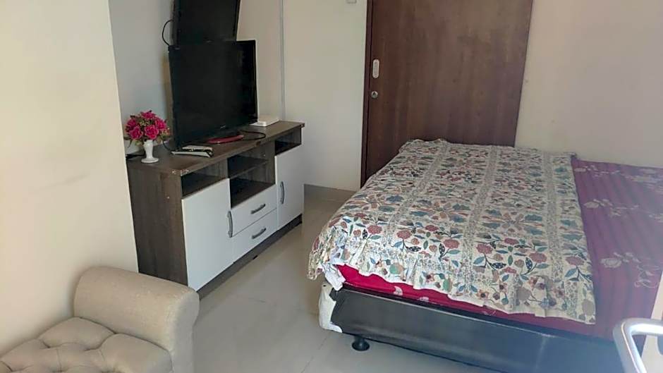 Apartemen Grand Kamala Lagoon Bekasi By Cicie Room