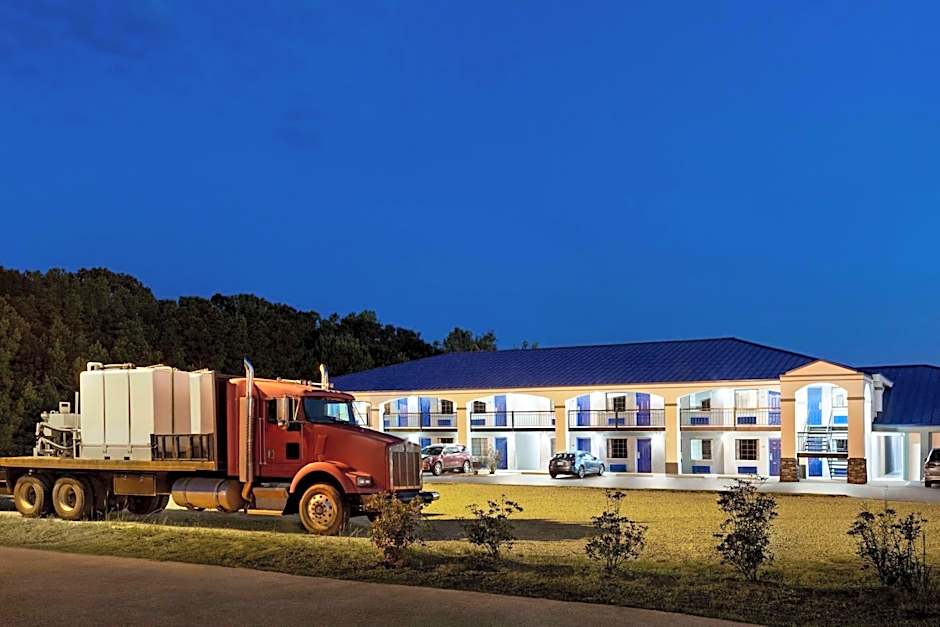 Days Inn by Wyndham Fulton