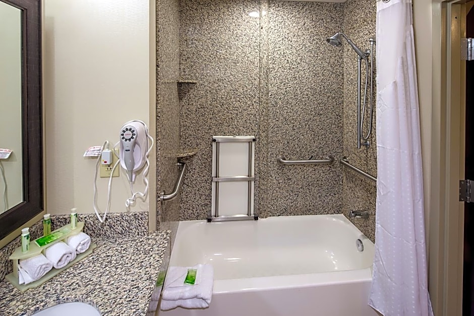 Holiday Inn Express Augusta North, an IHG Hotel