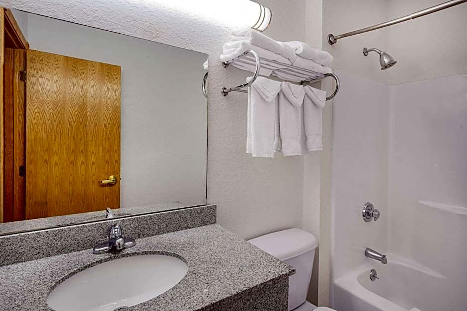 Ramada by Wyndham Keystone Near Mt Rushmore