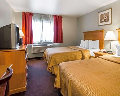 Queen Room with Two Queen Beds - Smoking