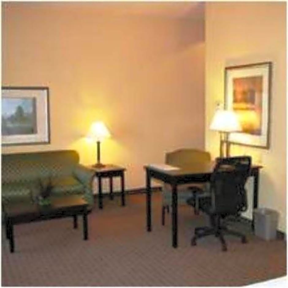 Hampton Inn & Suites Owasso