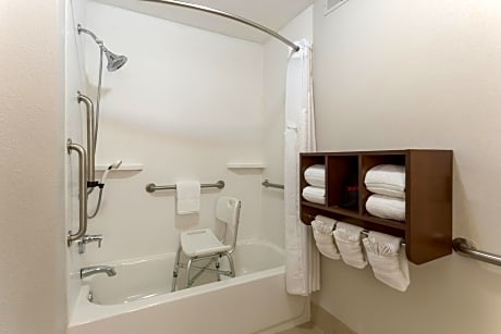 King Room - Disability Access Tub