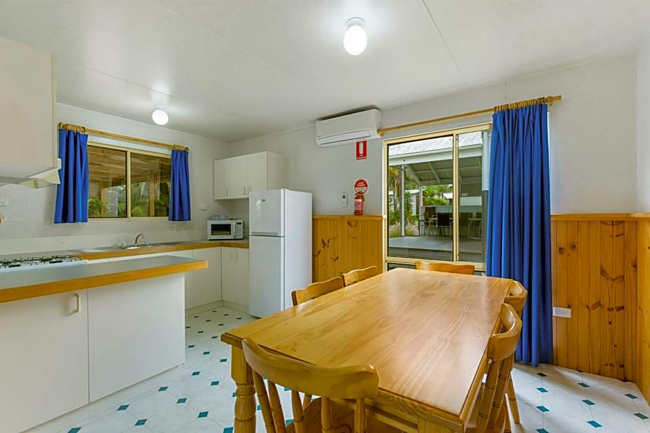 Wairo Beach Holiday Park